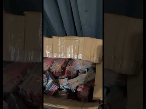 ROCHYRD DICE QUE NO GUARDA SU DINERO EN EL BANCO👀