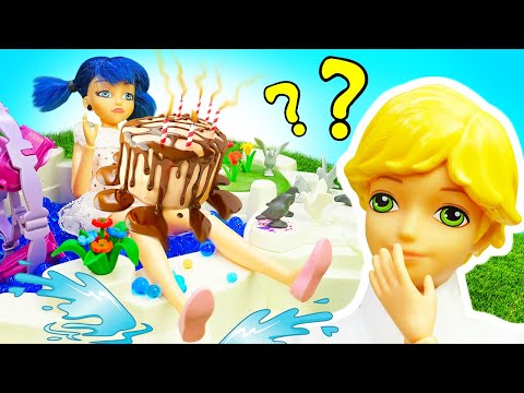 ¡A Marinette se le cae el pastel de cumpleaños encima! Juegos con muñecos.