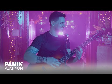 Γιάννης Αρβανιτίδης - Ας Μην Τον Λένε Γιάννη - Official Music Video