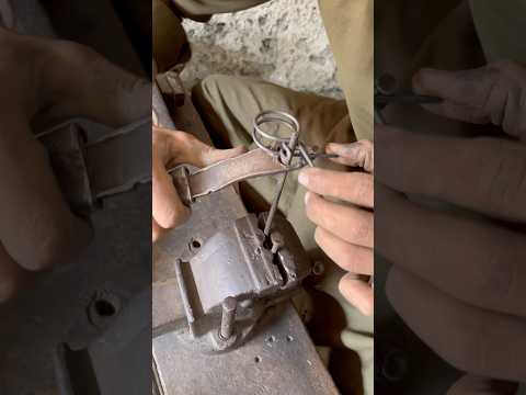 Making raw material into double lock by hand tools #shorts