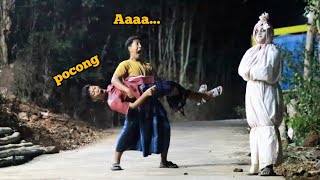 Pocong Bikin Emosi - Prank Pocong Lucu - Paling Kocak 