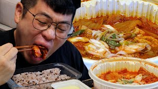 먹방창배 스팸도 넣고 돼지고기도 넣은 #김치찜 이건 보양식 대박 레전드 먹방 Braised pork kimchi eatingshow realsound kfood Mukbang