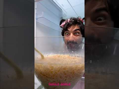 Der GROßE NudelKAMPF! 🍜😂 Mama vs. Ich!