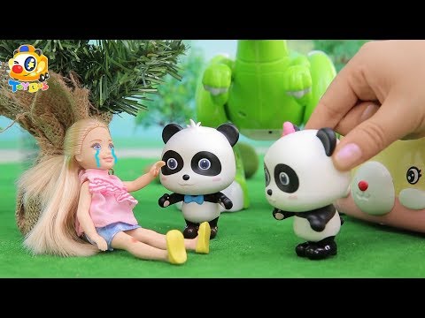 凱莉受傷了，奇奇妙妙快來救救她!| 寶寶玩具 | 兒童玩具 | 玩具巴士