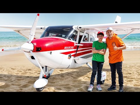 Airplane Flying Challenge with Jason vs Alex