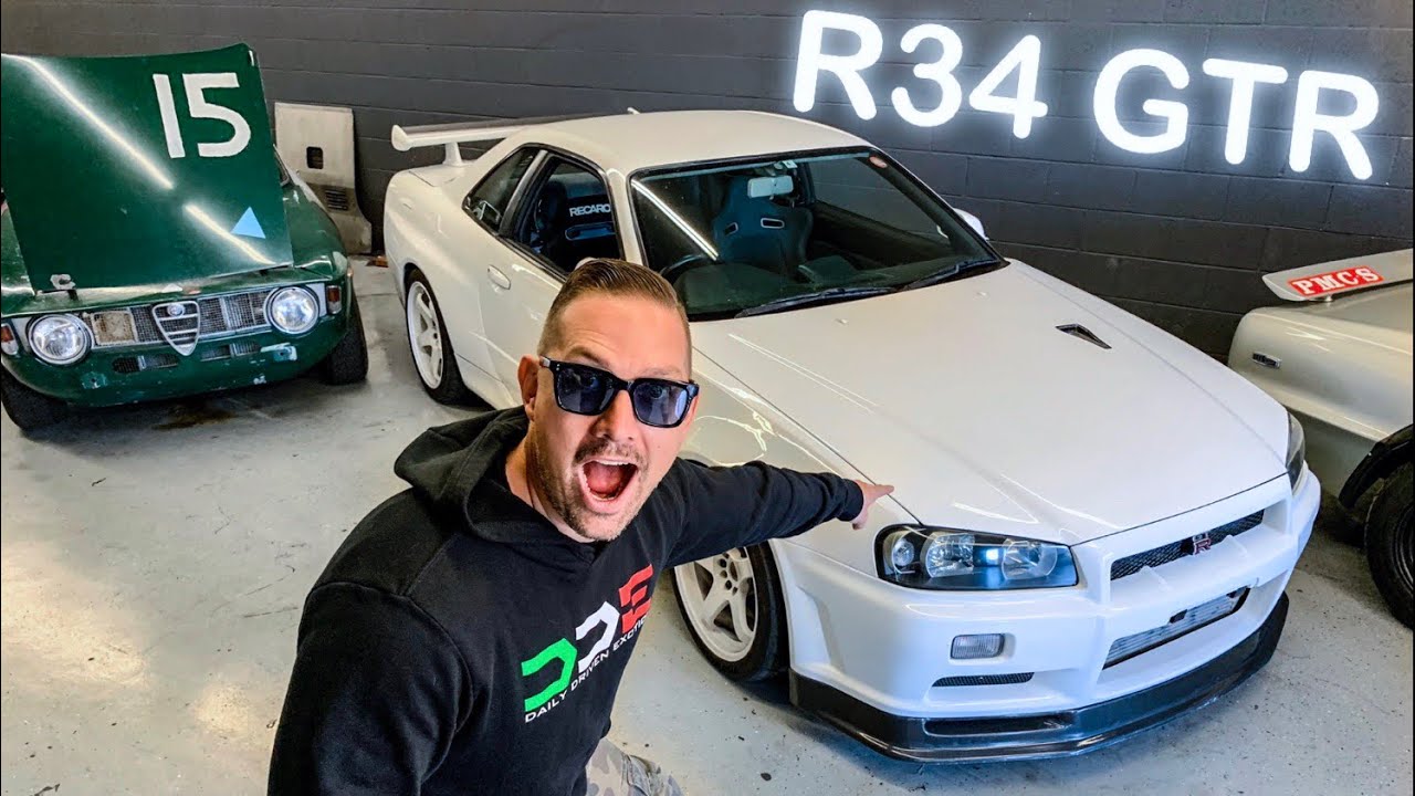 I FOUND A SKYLINE R34 GTR TO BUY FOR THE CHANNEL EMELIA HARTFORD COLLAB