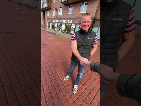 Последний поднял настроение па весь день😄 #пранк #юмор #прикол