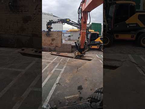 영웅건기 콜라보 DNG 파워그라플 활용 TS판넬 작업👍👍 #DNG #굴삭기 #excavator #땅파는원숭이