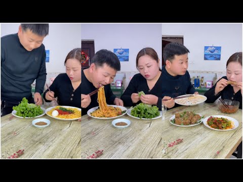 Funny eating and broadcasting