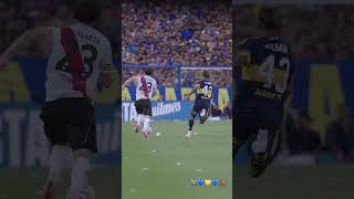 Milton DELGADO, jugando bien a lo BOCA vs. River