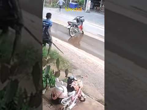 PREMAN DIBUAT KENCING CELANA