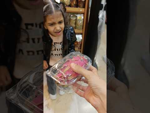 زوزو تحزر انواع فواكه يمي 😋😋 #شفا #اكسبلور #كيدز #funny #ليشا #icecream #ماشاوالدب