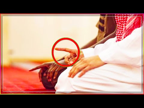 নামাজে তাশাহুদের বৈঠকে আঙ্গুল নাড়ানোর সঠিক নিয়ম । সহিহ হাদিস থেকে