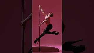 🇺🇦 Model poses for photoshoot📸 Pole dance. Model Volodymyr