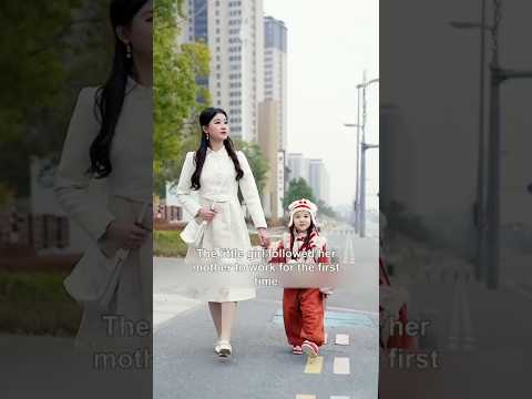 In order to find a rich father, she followed her mother for the first time to work.