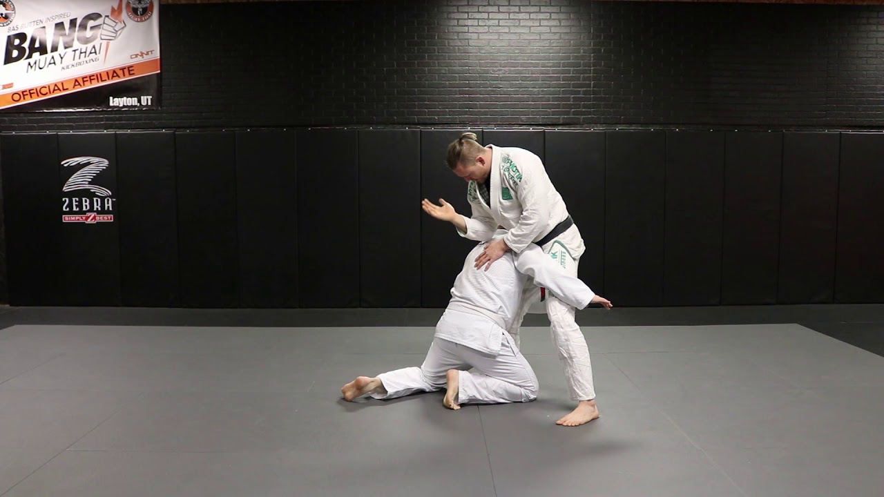 Tackle defense (with elbow strike)