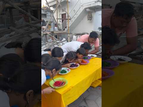 LOMBA MAKAN MIE