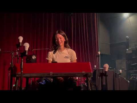 Gracie Abrams - The blue LIVE Chicago 2023