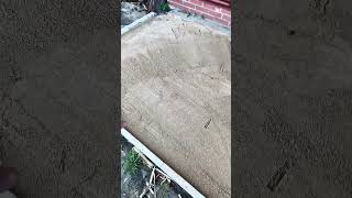 bisschen Sand und der versuch es zu begradigen. immerhin hab ich es versucht. abonniert und liken🫶