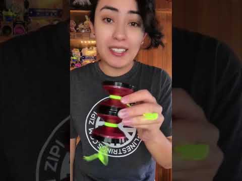 PUEDES JUGAR CON 2 YOYOS A LA VEZ?