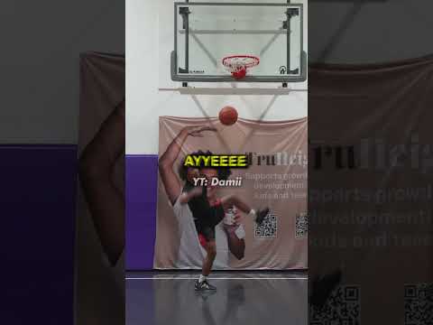 It's okay to do a layup! ๐คฆ๐ฝโโ๏ธ ๐ #damii #shorts