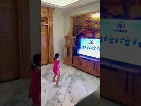 khi con gái xem ếch xinh quá 180#shorts