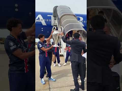 A TAÇA CHEGOU NA SUA NOVA CASA: PARIS! OS CAMPEÕES DA CHAMPIONS ESTÃO NA SUA CIDADE PRA COMEMORAR!