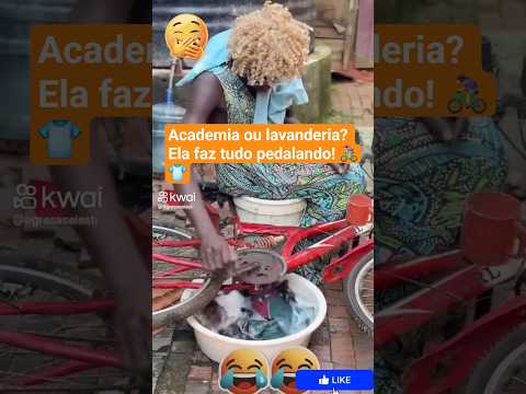 👉 Máquina de Lavar a Pedal! 🚴🧺😂 #shorts