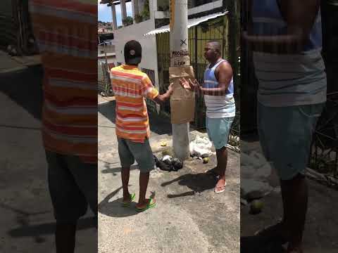 Educação em primeiro lugar.