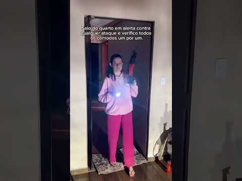 Como comer com segurança no meio da noite #mulher #segurança #defesapessoal #asmr #shortvideo
