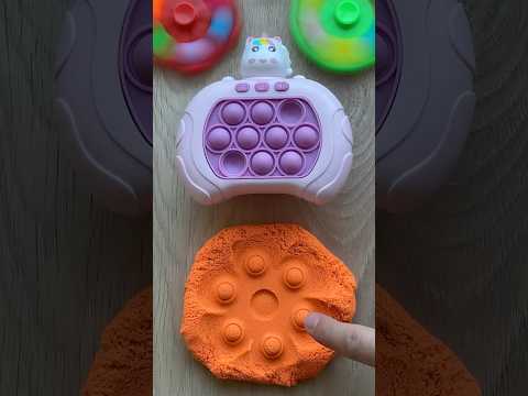 Kineticsand Popit Machine! #satisfying #kineticsand #popit #shorts