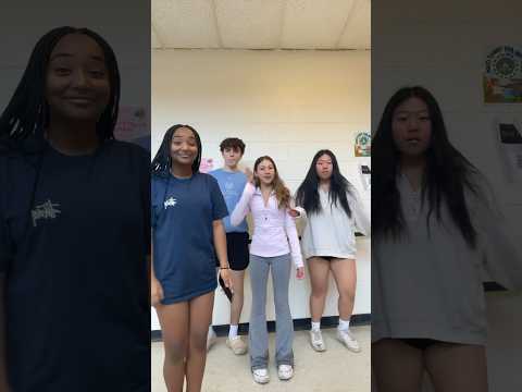 people kept spawning in 😭😭 #dance #kristinak #friends #viral