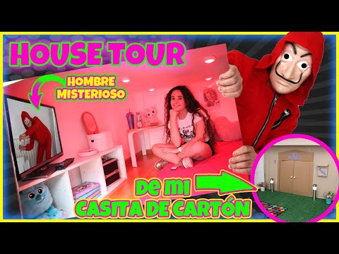 HOUSE TOUR de MI CASITA de CARTÓN DEBAJO de LA ESCALERA! DESCUBRO AL HOMBRE MISTERIOSO en MI CASA!