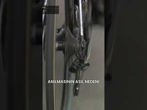 Herkes bisikletini tamir ettiğini sandı... ama gerçek başkaydı #shorts