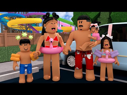FAMILY TRIP TO A WATERPARK!! *SUMMER DAY!!* | Bloxburg Family Roleplay