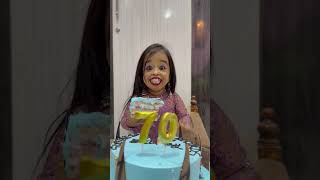World's shortest woman wishes Guinness World Records a happy 70th birthday! 🎂