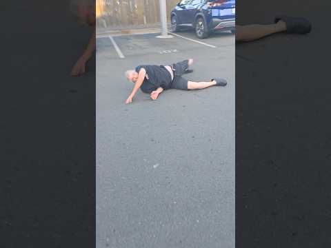 I tried to warn the old man 🙄 #ytshorts #viralvideos #viral #selfdefense #knockoutcity