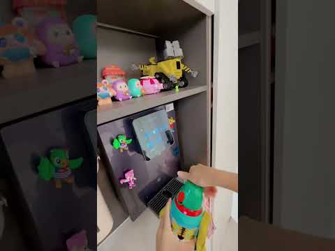 Immersed parenting of triplets is incredibly challenging!