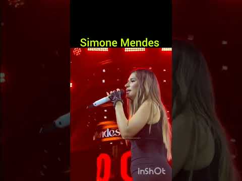 Simone Mendes canta de graça ou pagando de É o grelo