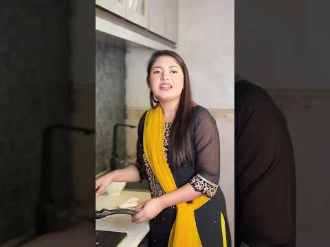 বাঙালি বাবা মায়ে রা যা করে😂 Bangali Father Vs Mother 👩 Family Love Story #shorts #funny #ontora