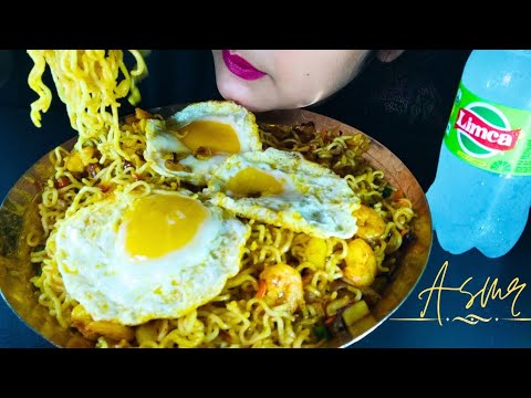 MAGGIE CHALLENGE | SUNNY SIDE-UP EGGS EATING CHALLENGE | INDIAN STREET FOOD | ASMR