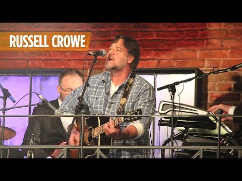 Russell Crowe performs with the Late Late Show band | The Late Late Show | RT&#201; One