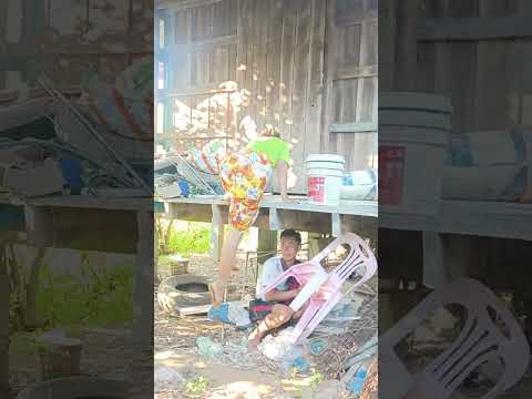 เก้าอี้หายไปไหนน่ะIt's the wrong person. #funny #shorts #shortvideo #subscribe #short #shortsvideo