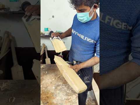Broken Cricket Bat Repaired from the Middle ๐ฑ๐ | Bat Repair Process