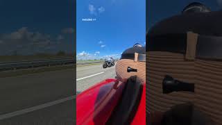 2025 Ducati Panigale V4 VS Suzuki GSXR1000R #ducati #suzuki #shorts