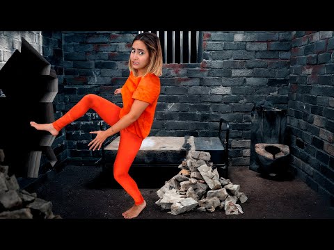 HUYE DE PRISIÓN CONMIGO