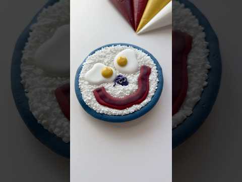 Mulan porridge cookie🍳🥓 royal icing 101 linked in my bio #cookiedecorating #oddlysatisfying #asmr