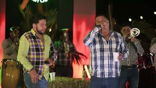 Banda Rancho Viejo De Benny Camacho - Mientras Viva [En Vivo] Renovados Tour