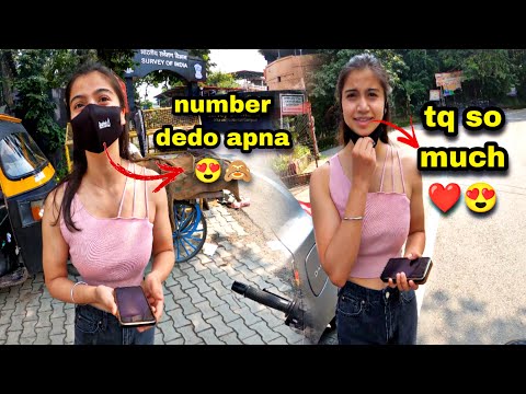Helped a Cute Girl between She Lost Her phone💔||She ask my number😍|#cutegirl #girl #help #humanity