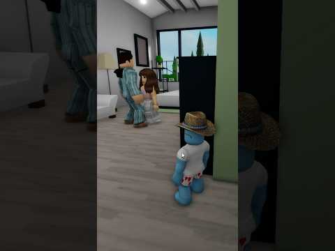 Espiando a un par de enamorados #roblox #brookhaven #chisme #funny